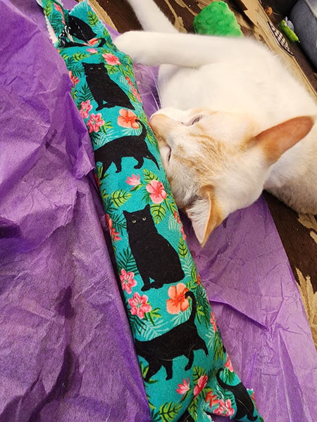 Black Cats & Flowers Catnip, Silvervine & Crunch Kicker
