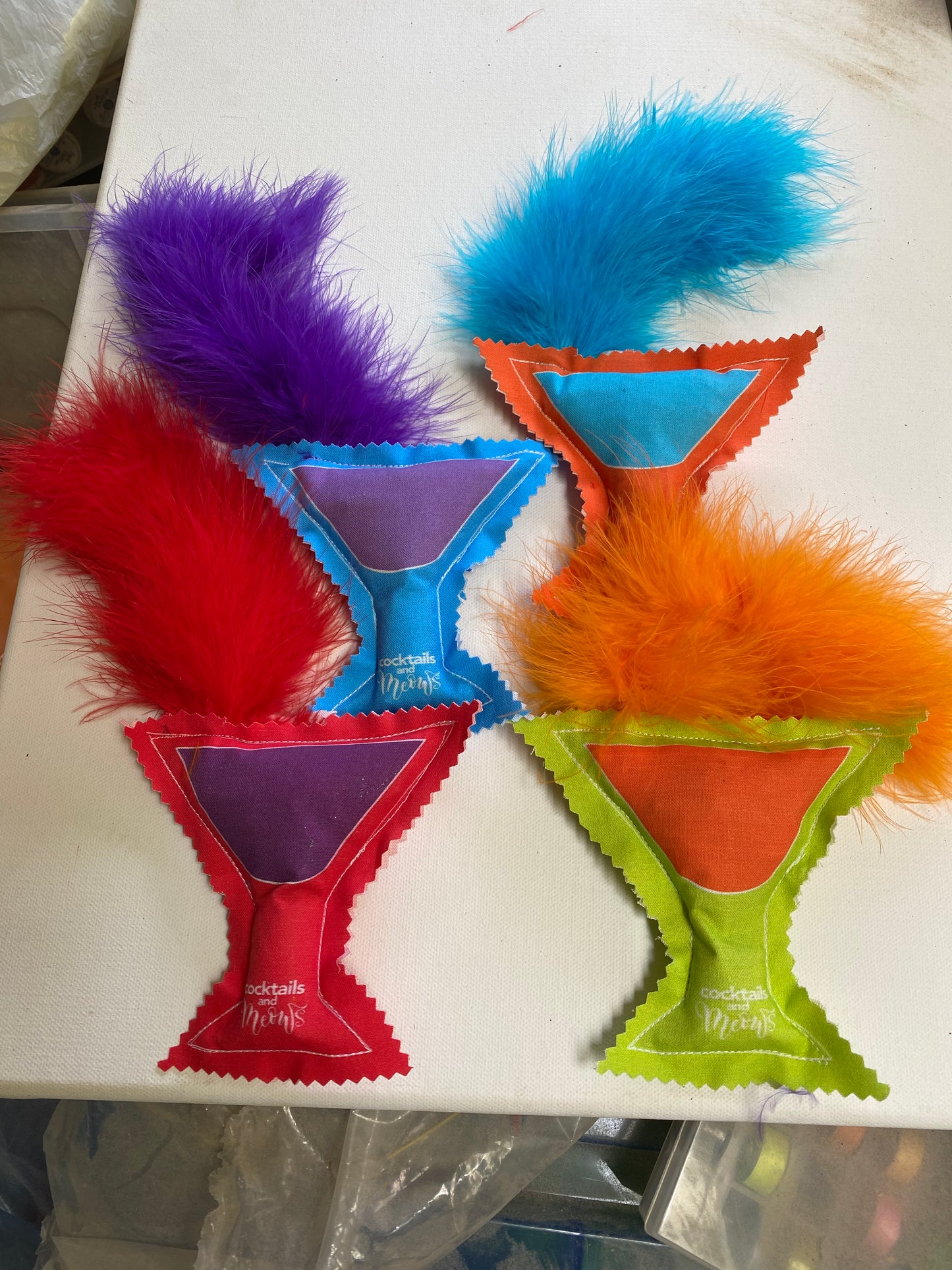 Crunch & Carry 100 Proof Silvervine & Catnip Meowtini with Feathers