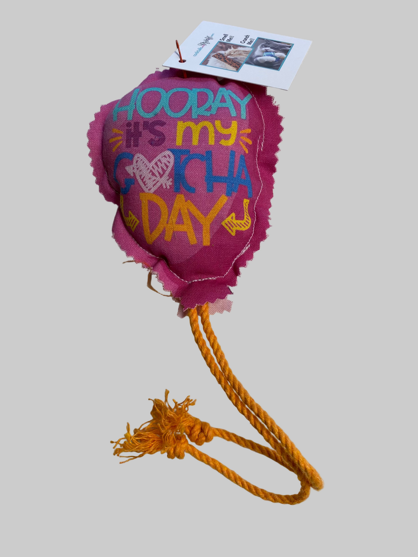 Crunch & Carry 100 Proof Silvervine & Catnip Gotcha Day Balloons with Strings